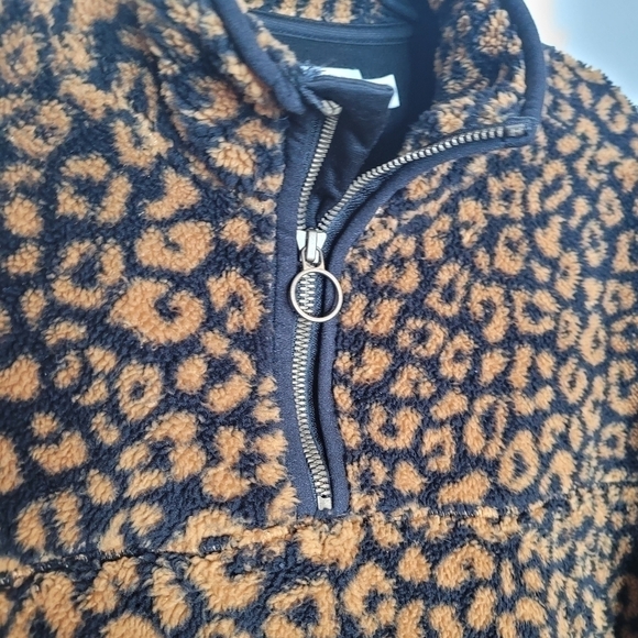 Teddy Leopard Print Zip Pullover Sweater - Picture 7 of 15